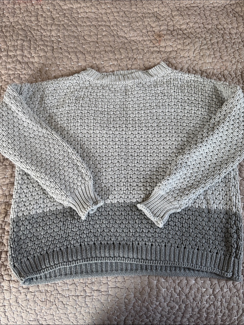 Cozy Two-Tone Crewneck Sweater - Light Gray & Dark Gray